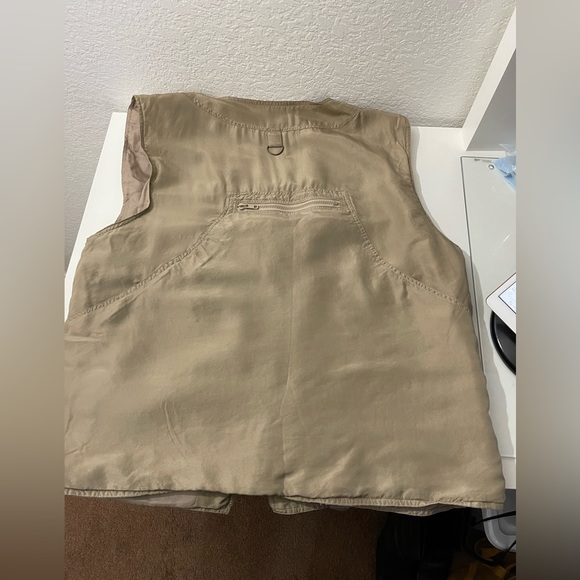 2-Piece set.  Women’s Khaki Utility Safari Photography Vest & Short Set Size XL - Picture 6 of 12